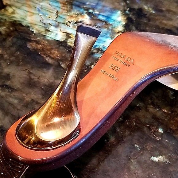 PRADA HEELS - Picture 6 of 6